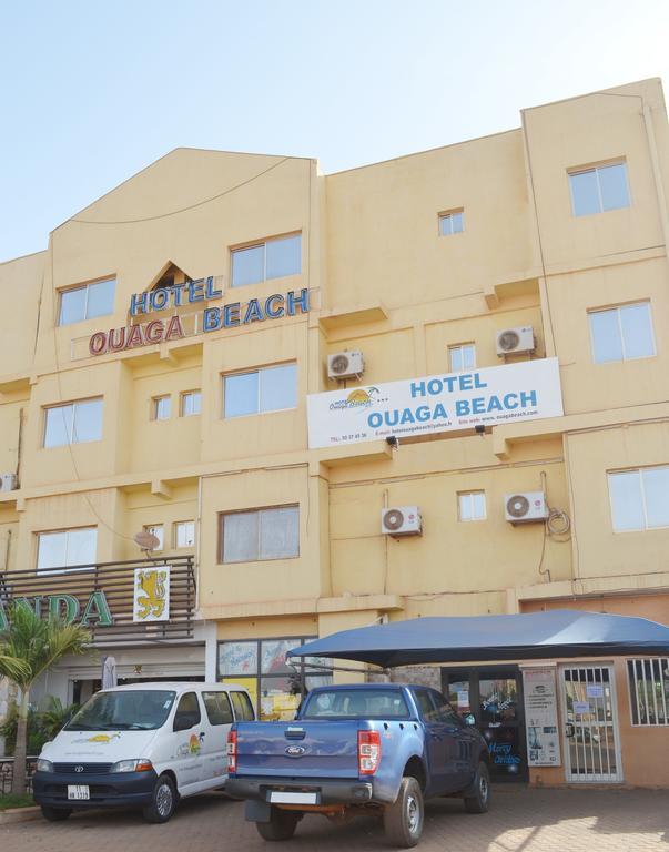 Ouaga Beach Hotel Ouagadougou Bagian luar foto